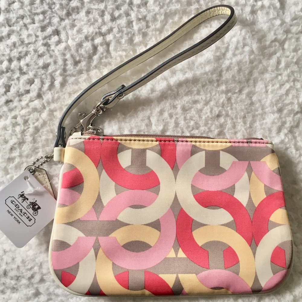 COACH KRISTIN PRINT SMALL WRISTLET